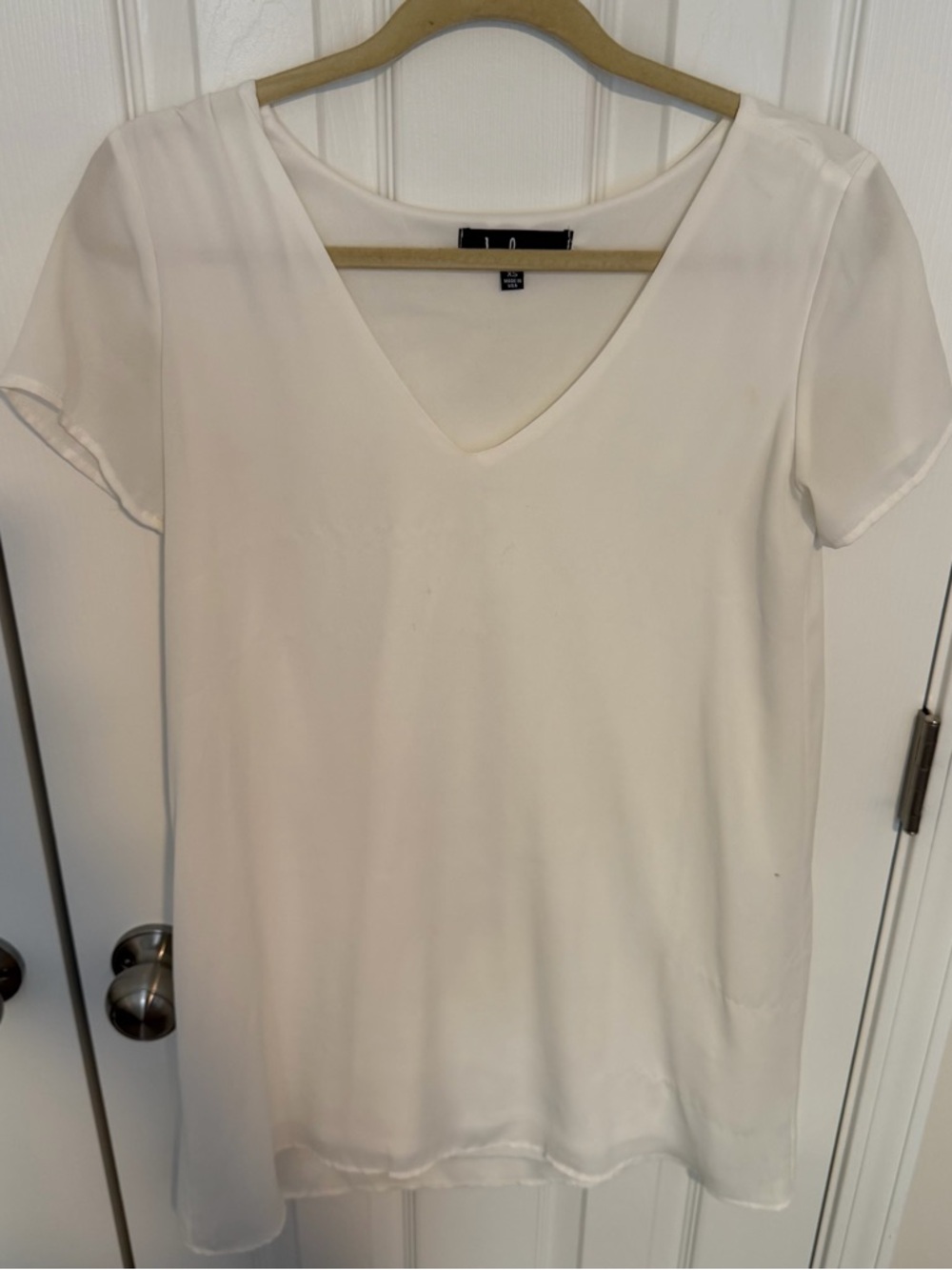 Lulu’s V-Neck Short Sleeve Dress